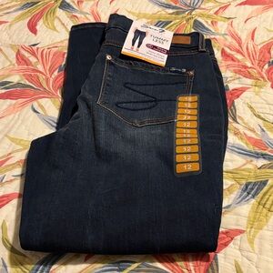 BNWT Seven7 Tummyless  high rise skinny